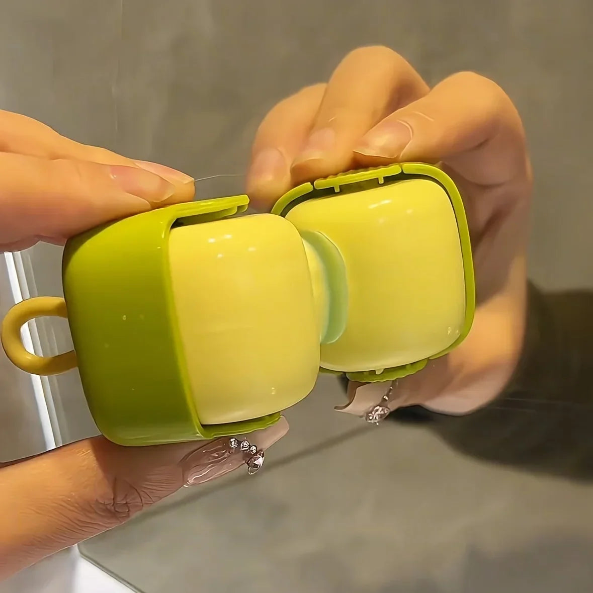 Magic Lint Remover Roller