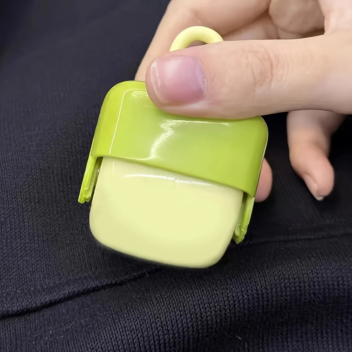 Magic Lint Remover Roller